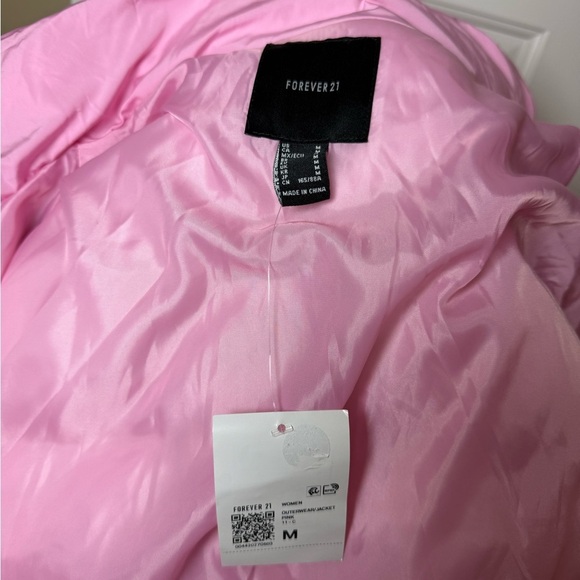 NWT Pink Puffer Cropped Jacket-Forever 21-Size Medium - Picture 7 of 11